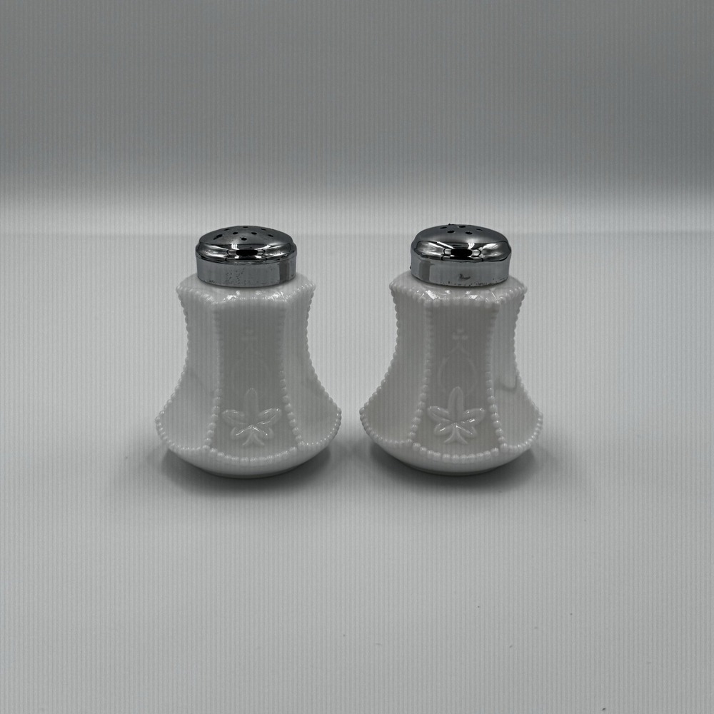 Fenton Milk Glass Flower Panel Salt & Pepper Set Shakers Vintage EUC